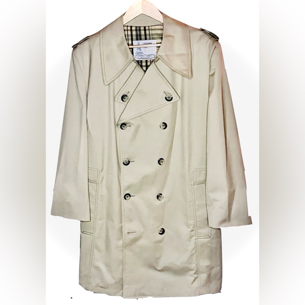 Vintage London Fog Trench Coat Men’s 44L Double Breasted Beige Plaid Lining RARE